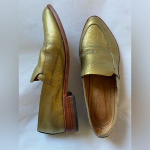 Zou Xou Cracked Gold metallic leather Loafer Size 8